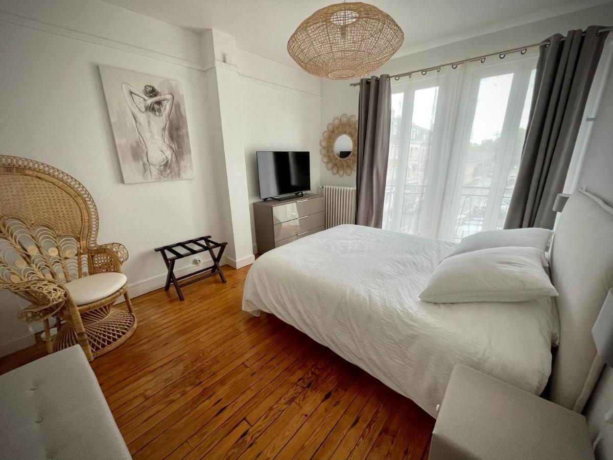 Suites Mana - Le Manaloft, Chic Et Moderne Avec Salle Privee De Fitness En Plein Centre-Ville De 勒泰勒 外观 照片